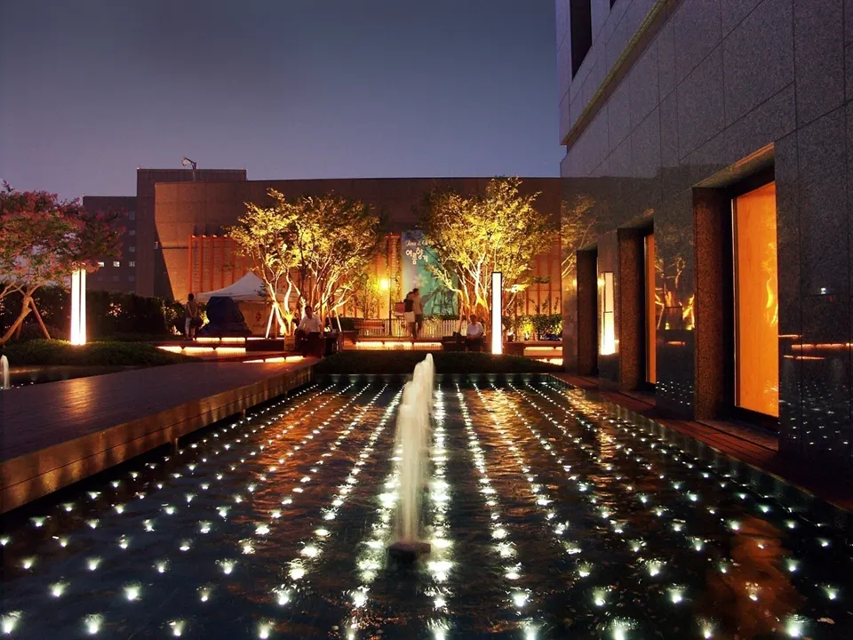 신세계백화점 본점신관 (11F 옥상정원 ) OPEN / 2004.03.03 ▲ (큰 사진)