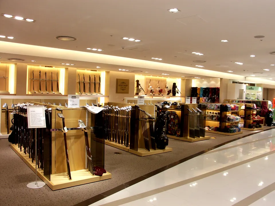 SHINSEGAE DEPARTMENT MAIN NEW STORE: 6F GOLF