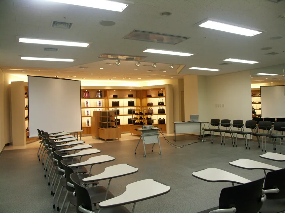 SHINSEGAE DEPARTMENT SERVICE ACADEMY STORE 사진 4