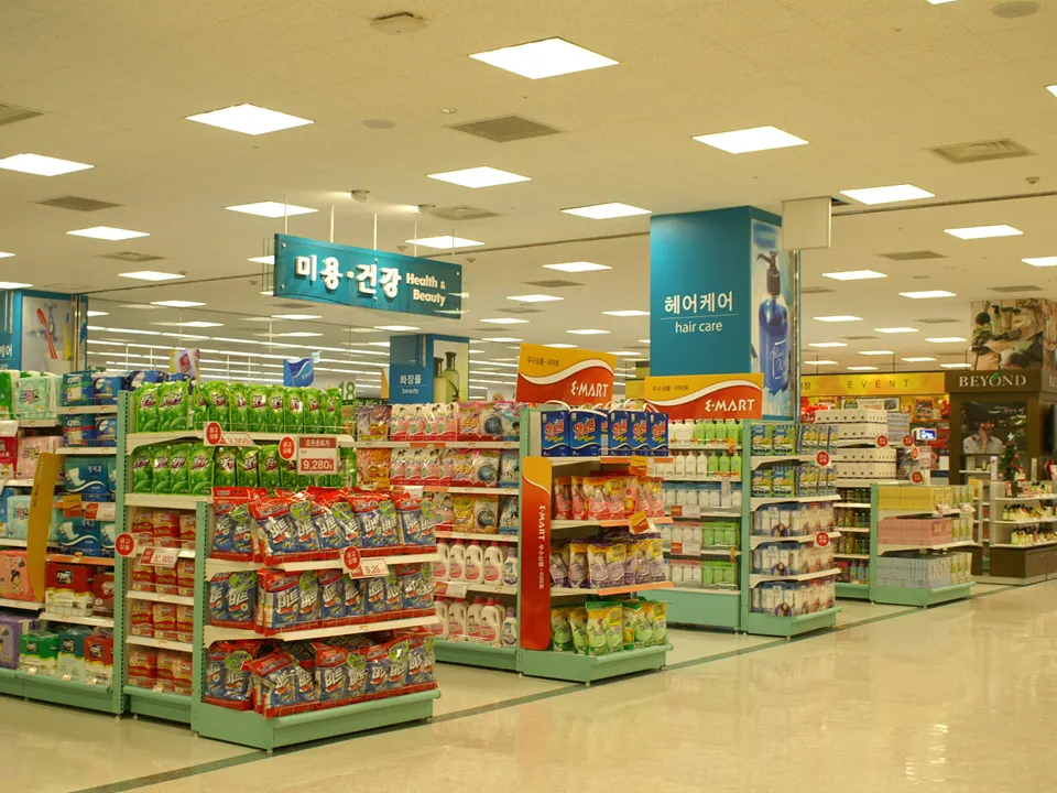 E-MART DONGTAN STORE: HEALTH & BEAUTY