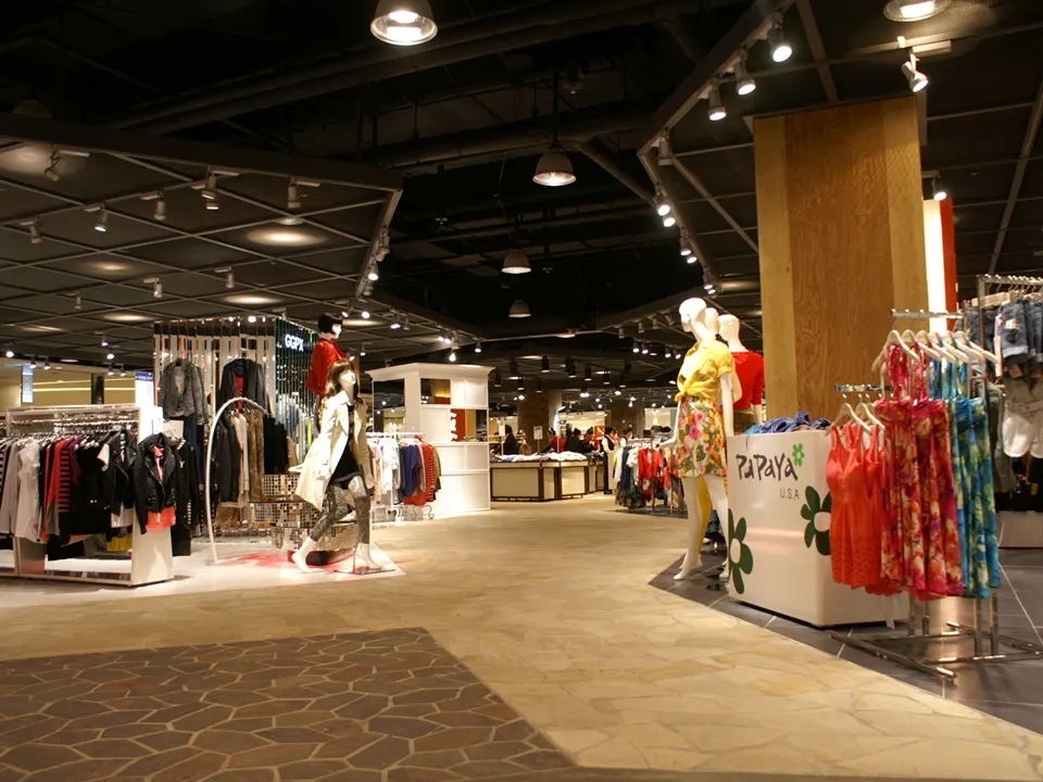 SHINSEGAE DEPARTMENT CENTUM CITY STORE(INTERIOR): 8F EAST FASHION STREET