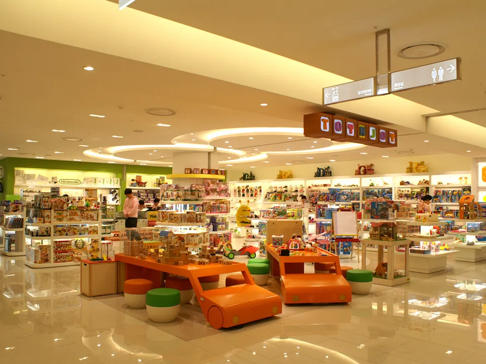 SHINSEGAE DEPARTMENT CENTUM CITY STORE(INTERIOR): 6F EAST KIDS