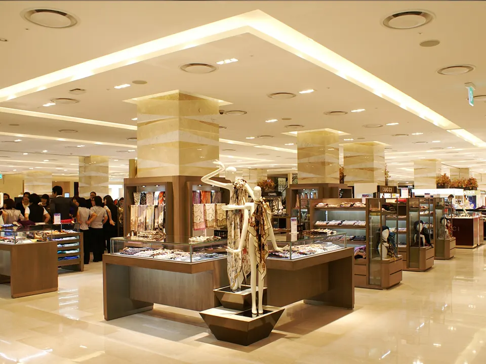 SHINSEGAE DEPARTMENT YEONGDEUNGPO STORE: 1F ACCESSORIES “A”HALL