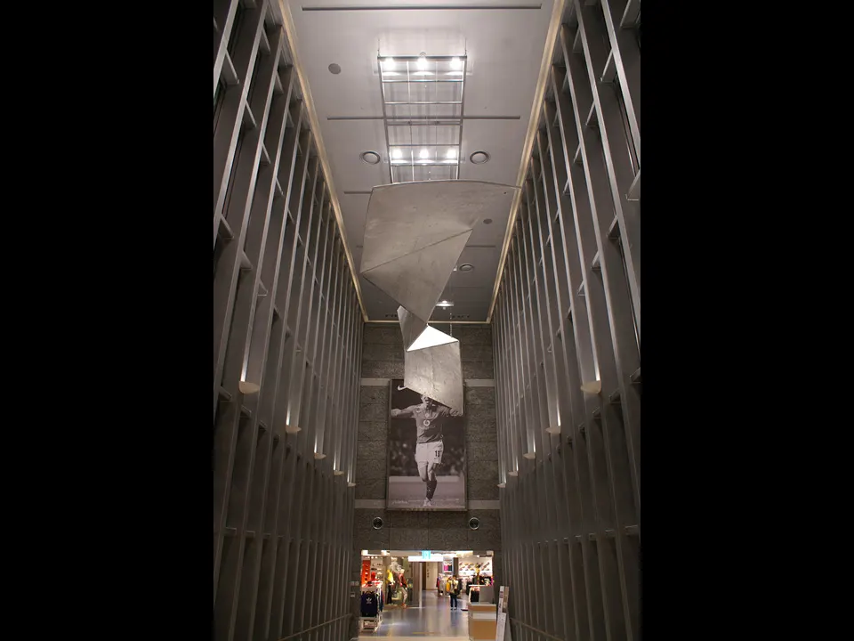 SHINSEGAE DEPARTMENT YEONGDEUNGPO STORE: 3F BRIDGE
