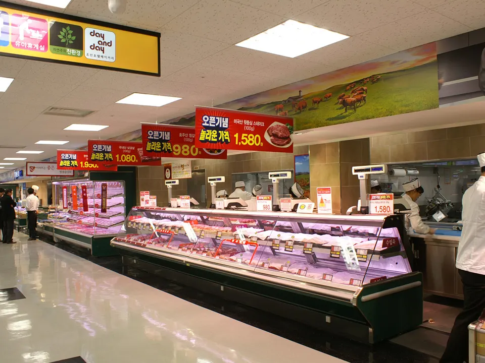 E-MART CHEONAN TERMINAL STORE: FOOD MEAT