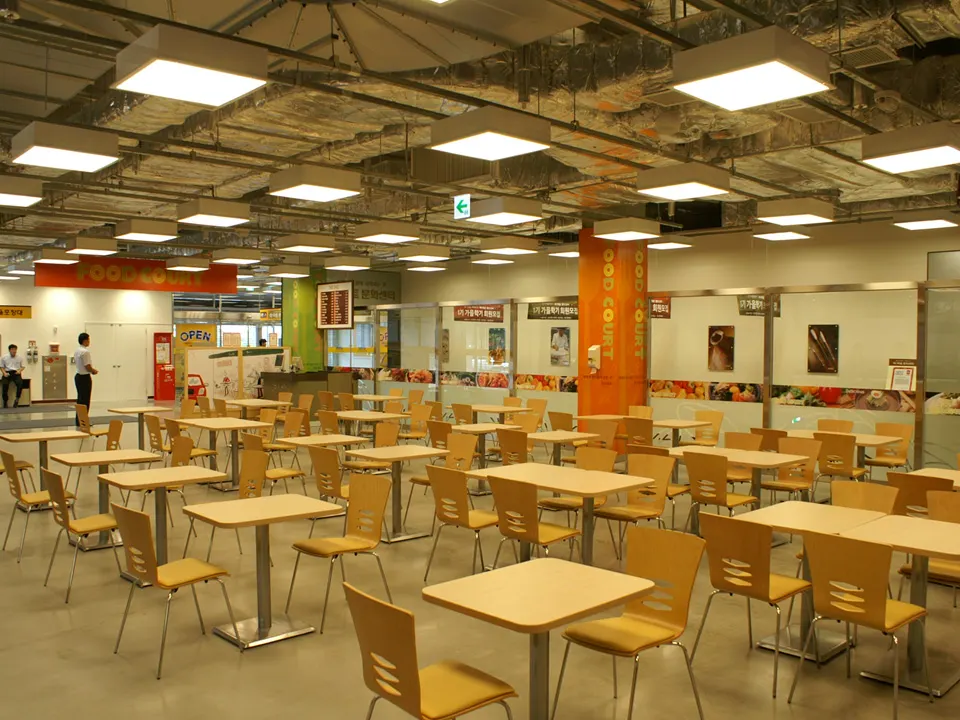 E-MART POCHEON STORE: 1F FOOD COURT