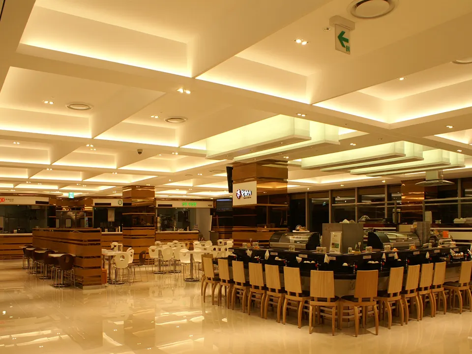HYUNDAI DEPARTMENT KINTEX STORE: 8F RESTAURANT