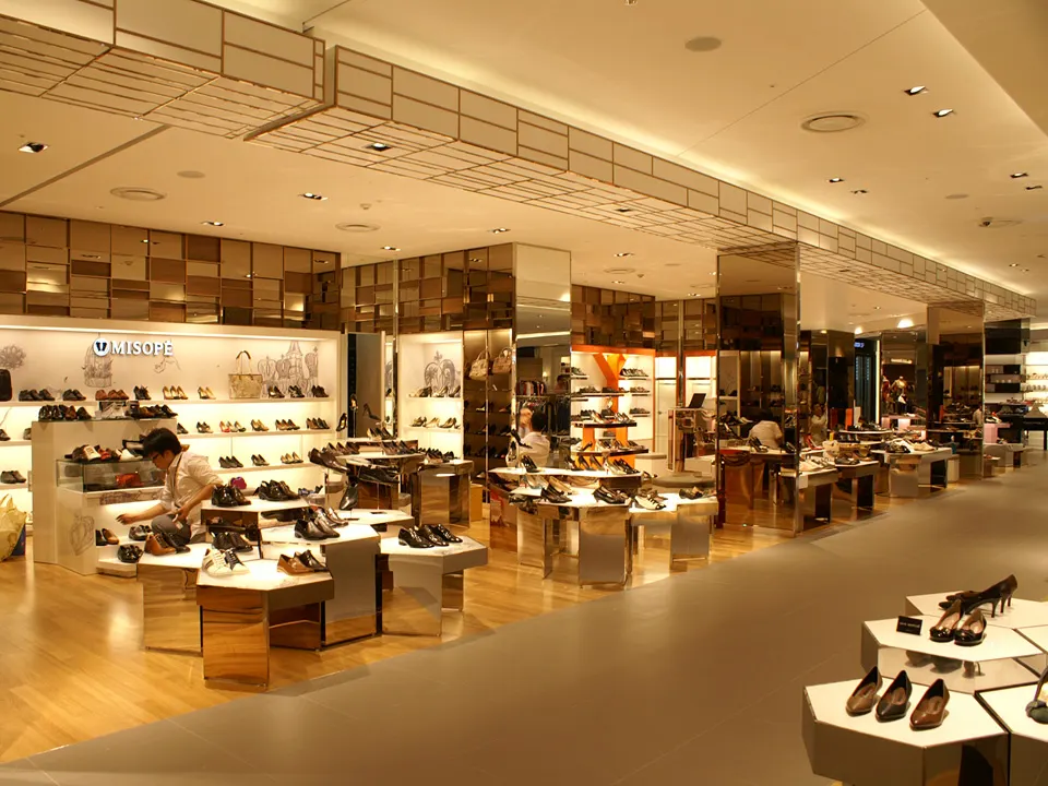 HYUNDAI DEPARTMENT KINTEX STORE: 3F WOMEN CASUAL