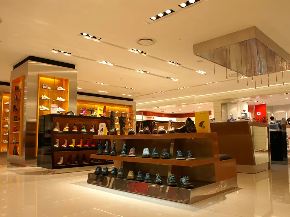 HYUNDAI DEPARTMENT KINTEX STORE: 5F SPORTS