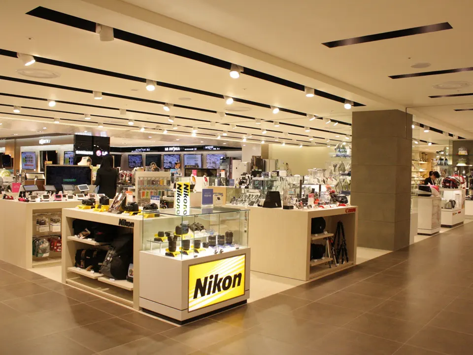 SHINSEGAE DEPARTMENT INCHEON STORE: 5F ELECTRONICS