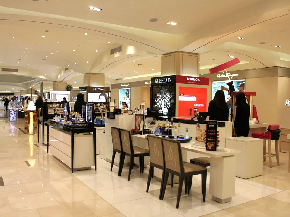 SHINSEGAE DEPARTMENT INCHEON STORE: 1F COSMETICS