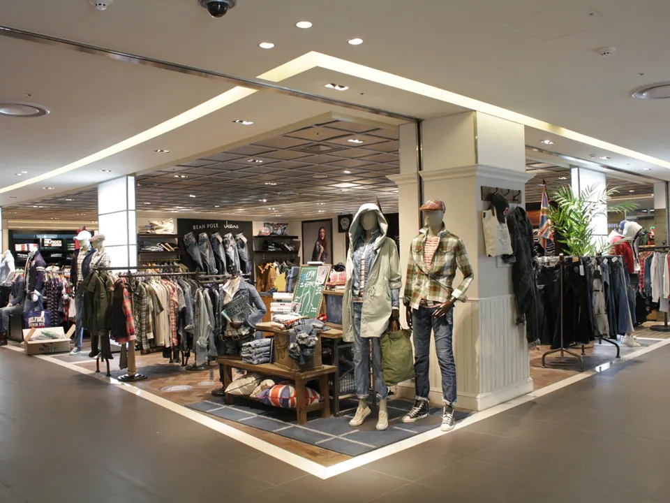 SHINSEGAE DEPARTMENT INCHEON STORE: 2F CASUAL