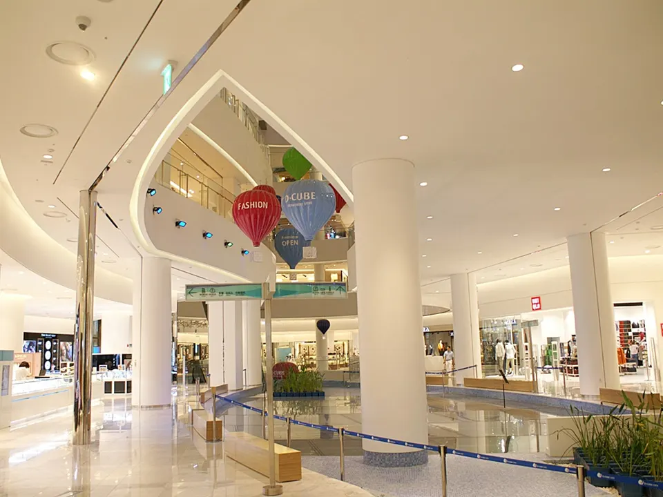 DAESUNG D-CUBE CITY SINDORIM STORE: 1F VOID