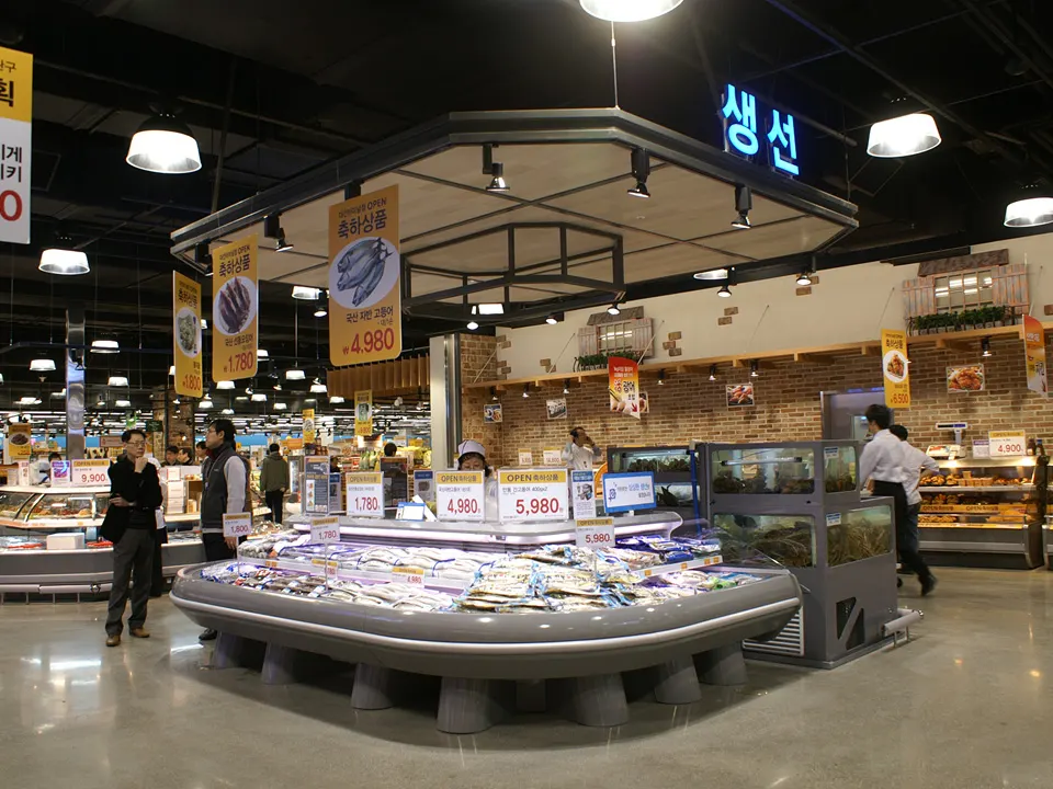 E-MART DAEJEON TERMINAL STORE: 3F FOOD ISLAND