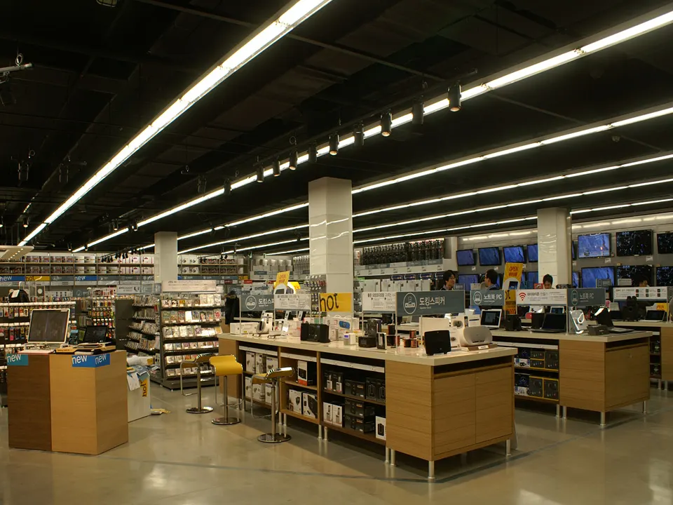 E-MART EAST GUMI STORE: 가전매장