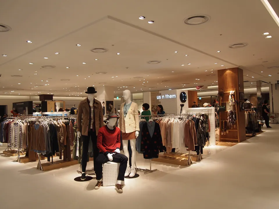LOTTE DEPARTMENT ANSAN STORE: 6F EASY CASUAL
