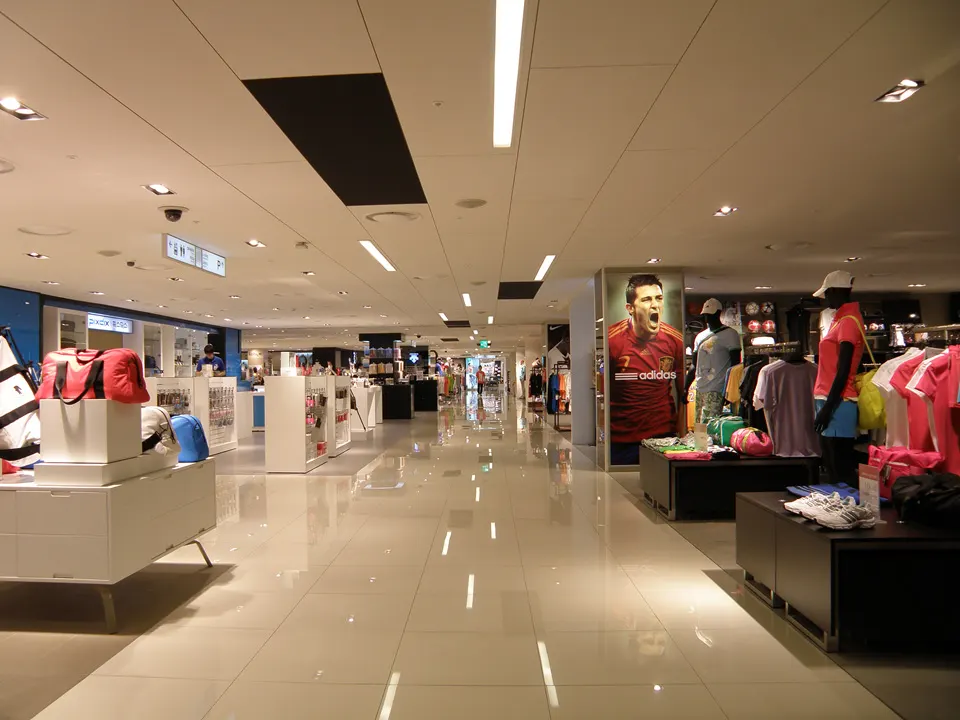 SHINSEGAE DEPARTMENT CHUNGCHEONG WEST STORE: 3F SPORTS