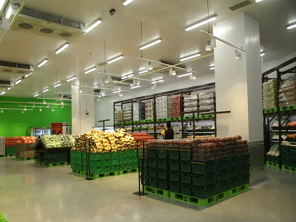 E-MART TRADERS ANSAN SINGIL STORE: VEGETABLE COOLING ZONE