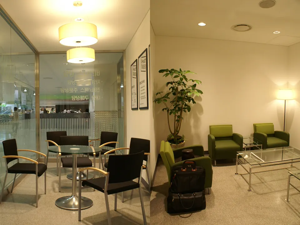 E-MART TRADERS DAEJEON WOLPYEONG STORE: LOUNGE