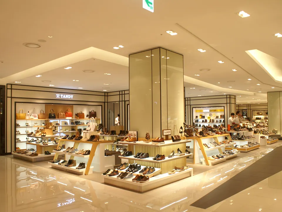 HYUNDAI DEPARTMENT CHUNGCHEONG STORE: 2F SHOES