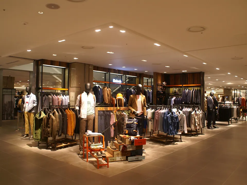 HYUNDAI DEPARTMENT CHUNGCHEONG STORE: 4F MEN’S