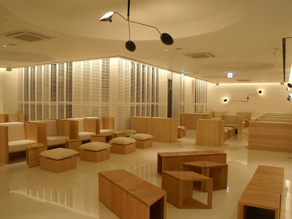 HYUNDAI DEPARTMENT CHUNGCHEONG STORE: 7F JASMIN