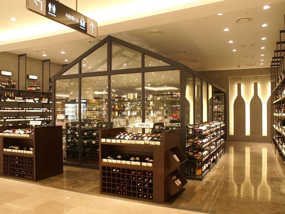 HYUNDAI DEPARTMENT CHUNGCHEONG STORE: B1F WINE