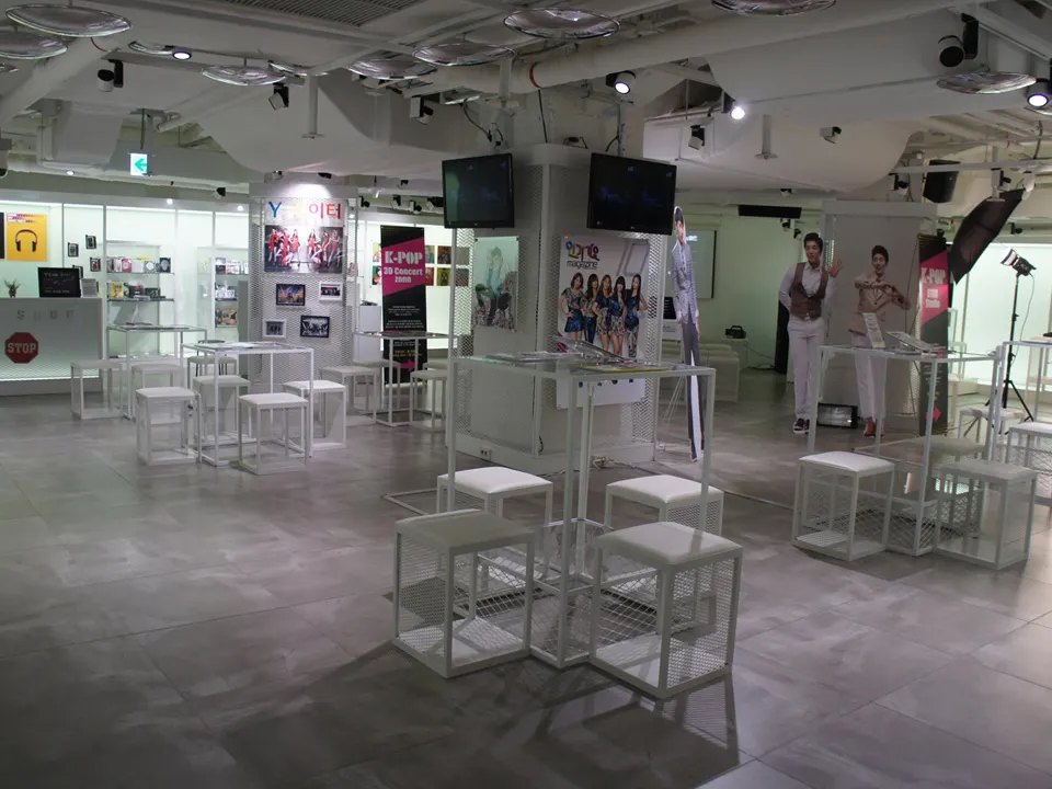 LOTTE YOUNG PLAZA MAIN STORE: B1F Y CULTURE SPACE