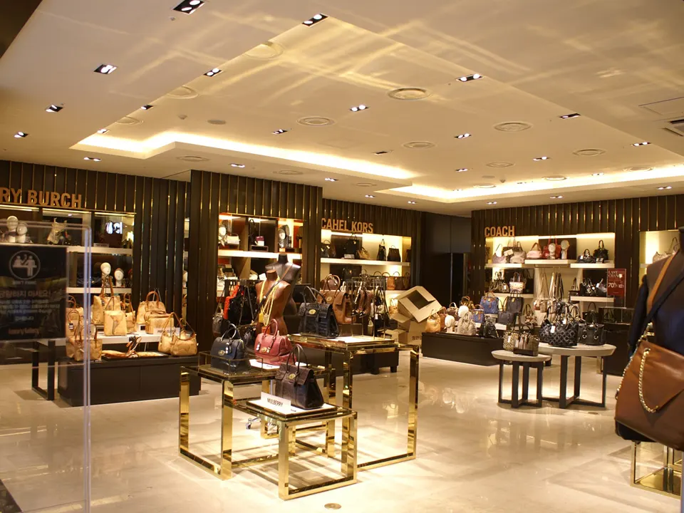NC DEPARTMENT PYEONGCHON STORE: 1F LUXURY