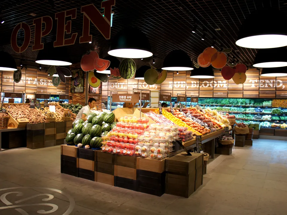 SSG FOOD MARKET CHEONGDAM STORE: FRUIT & VEGETABLE