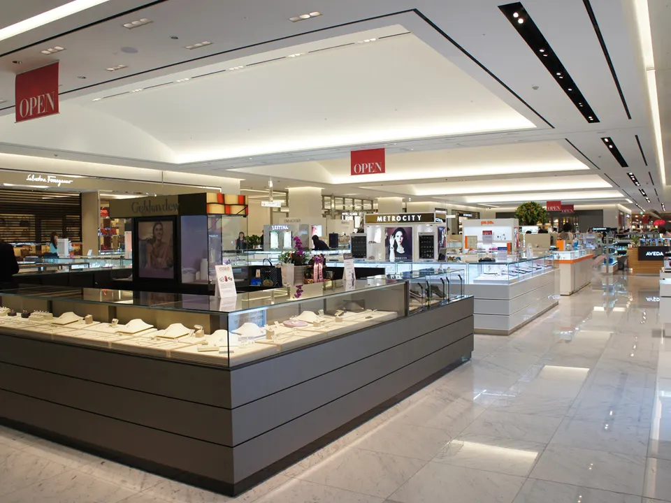 SHINSEGAE DEPARTMENT UIJEONGBU STORE: 3F ACCESSORY