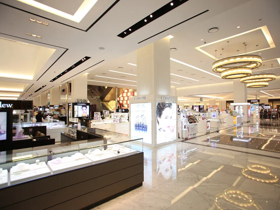 SHINSEGAE DEPARTMENT UIJEONGBU STORE: 3F ACCESSORY