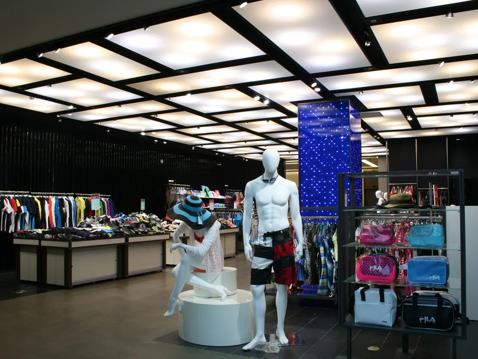 SHINSEGAE DEPARTMENT UIJEONGBU STORE: 6F SPORTS