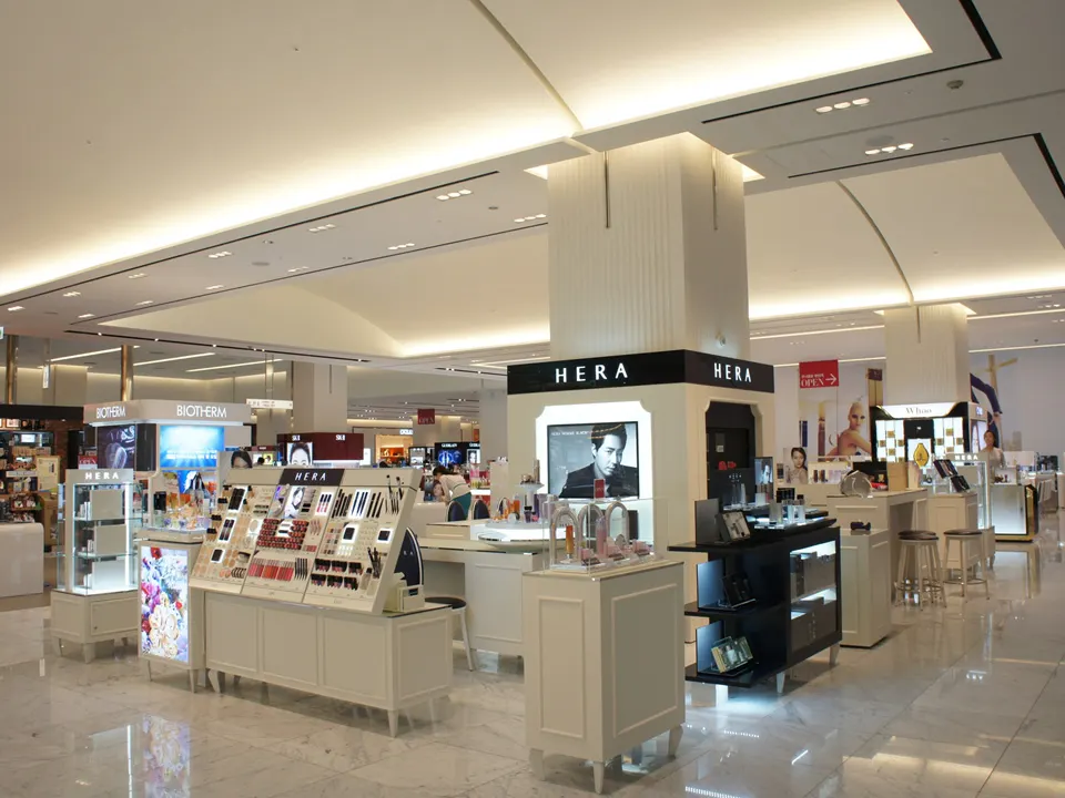 SHINSEGAE DEPARTMENT UIJEONGBU STORE: 3F COSMETICS