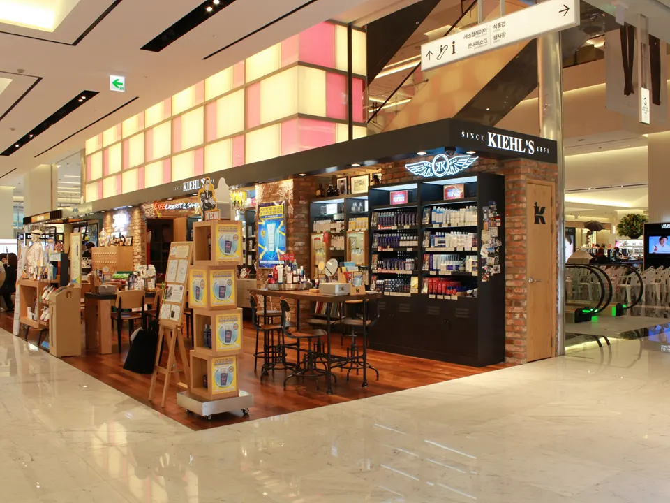 SHINSEGAE DEPARTMENT UIJEONGBU STORE: 3F COSMETICS