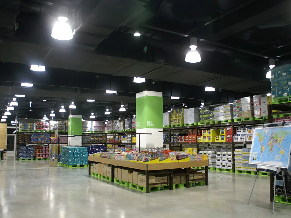 E-MART TRADERS ASAN BAEBANG STORE: SUPER MARKET