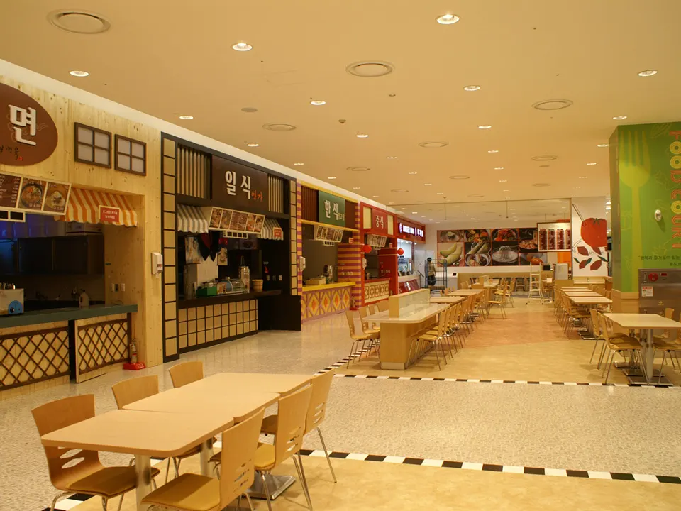 E-MART HANAM STORE: 1F FOOD COURT