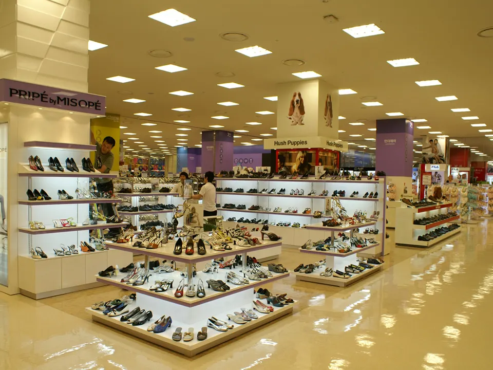 E-MART HWANGHAK STORE: B1F SHOES