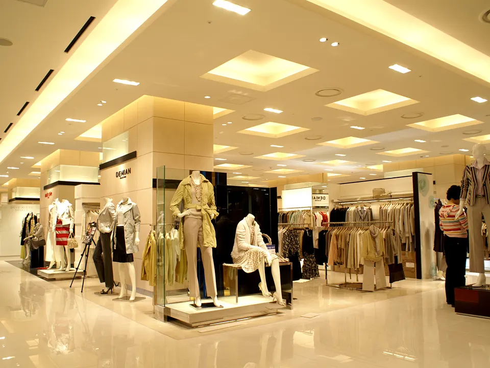 SHINSEGAE DEPARTMENT GYEONGGI STORE: 2F LADIES‘ BOUTIQUE, SHOES