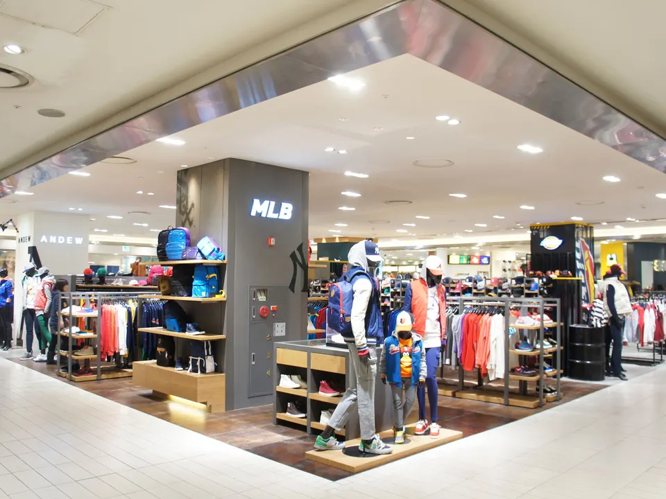 SHINSEGAE DEPARTMENT GYEONGGI STORE: 4F Young Casual
