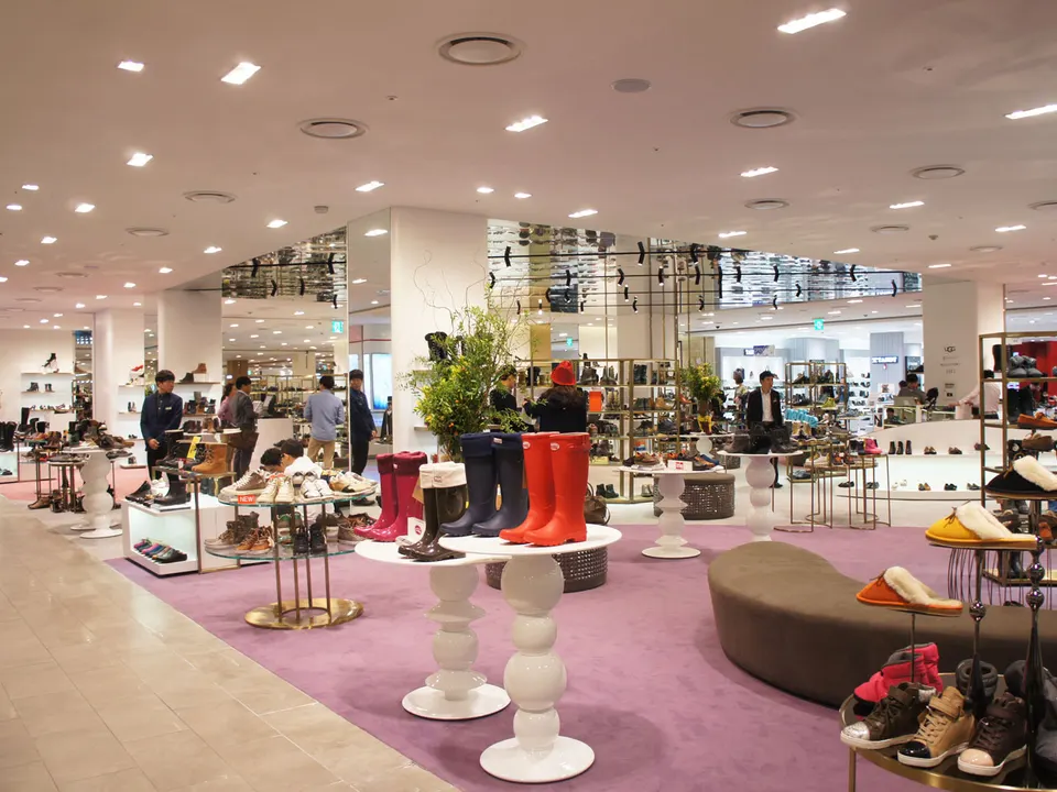 LOTTE DEPARTMENT DAEJEON STORE: 2F SHOES
