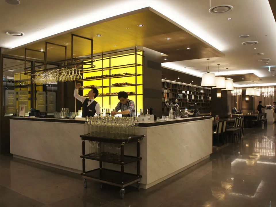 SHINSEGAE DEPARTMENT NEW MAIN STORE 사진 4