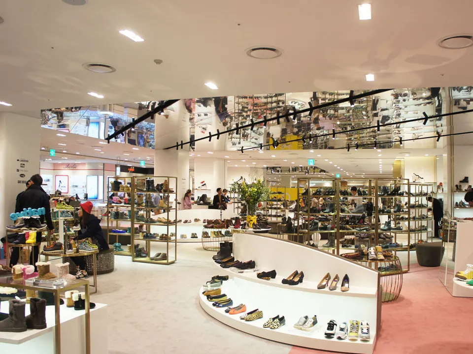 LOTTE DEPARTMENT DAEJEON STORE: 2F SHOES