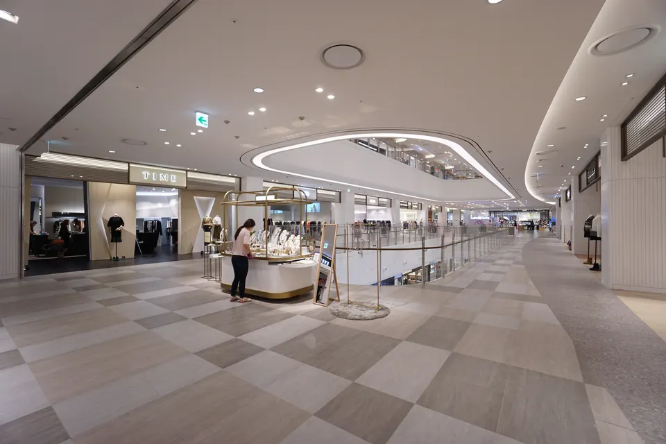 SHINSEGAE DEPARTMENT GIMHAE STORE 사진 3
