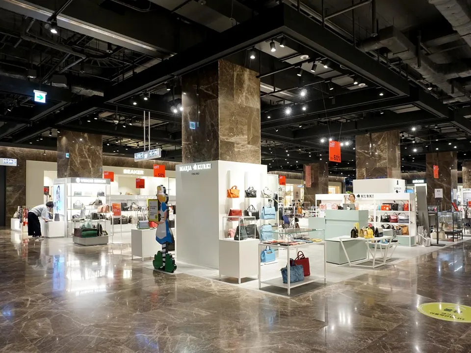 HYUNDAI OUTLET GARDEN5 STORE 사진 4