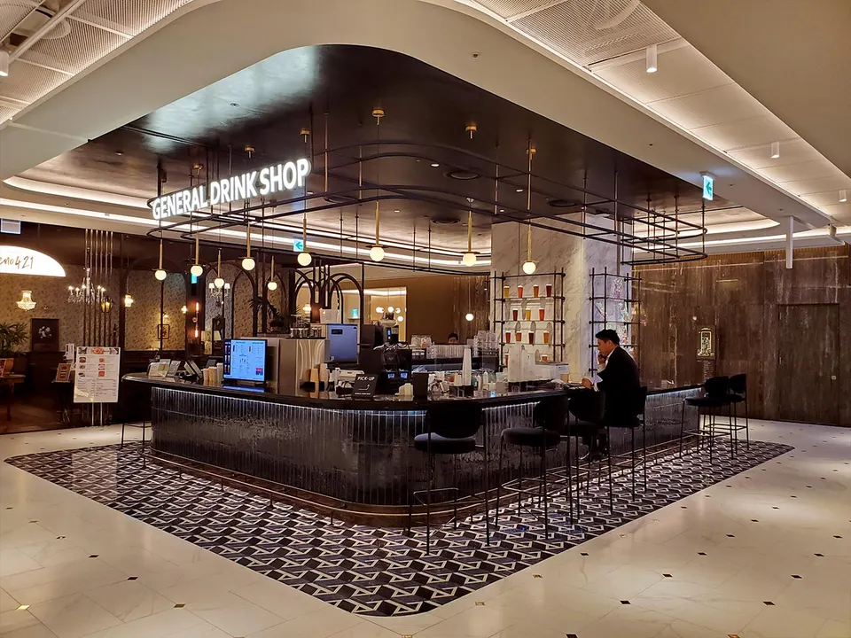 Centerfield F&B 사진 2