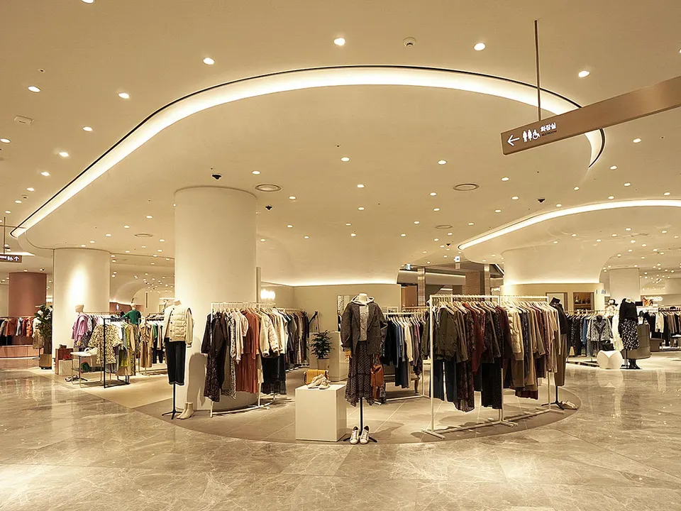 SHINSEGAE DEPARTMENT DAEJEON ART & SCIENCE STORE 사진 3